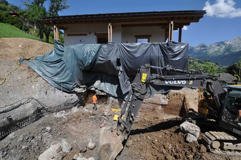 Garage enterré sous un chalet existant — le chantier, photo 2 sur 8