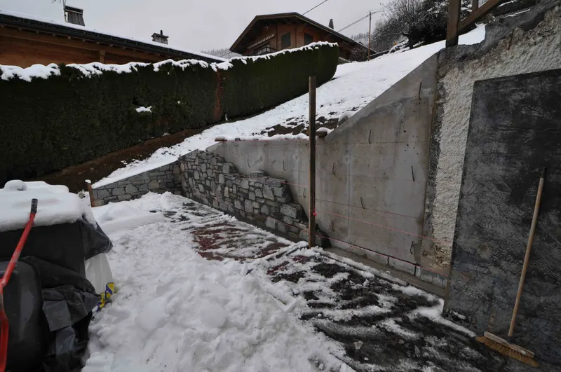 Garage enterré sous un chalet existant — le chantier, photo 7 sur 8