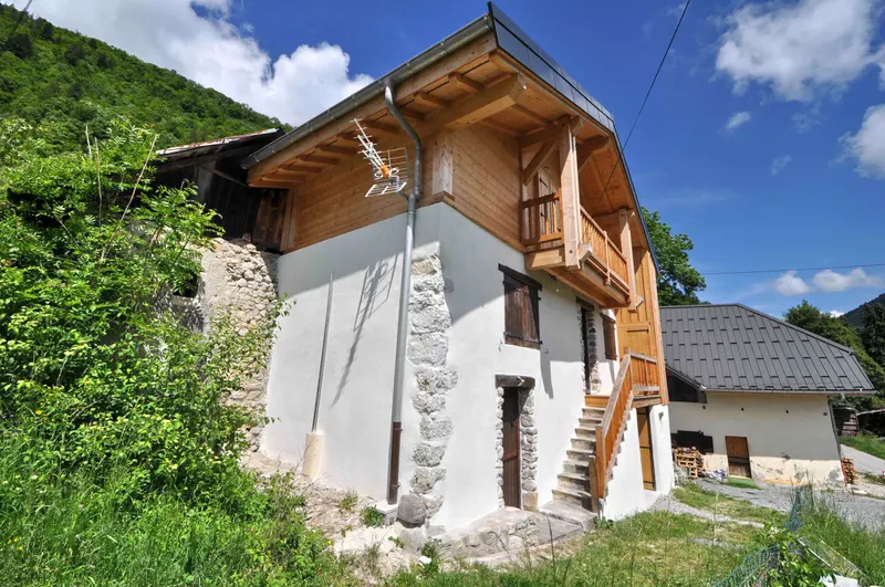 Surélévation d'une ferme ancienne — après, photo 2 sur 2